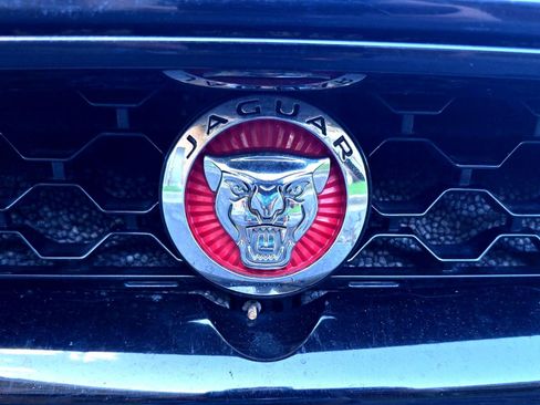 Used 2016 Jaguar F-TYPE R image 47