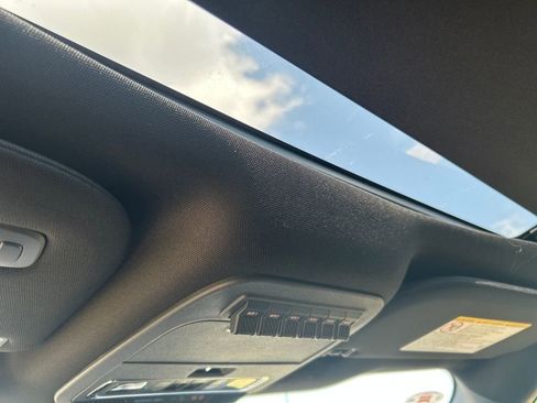 New 2025 Ford F250 Platinum w/ FX4 Off-Road Package image 23