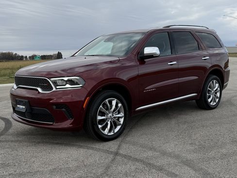 Used 2024 Dodge Durango Citadel image 2