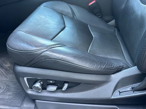 Used 2019 Cadillac Escalade ESV Platinum image 14