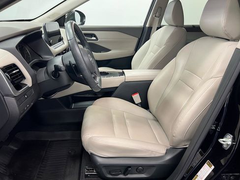 Used 2023 Nissan Rogue SL w/ SL Premium Package FWD image 4