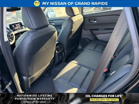 New 2026 Nissan Rogue Dark Armor AWD/4WD image 21