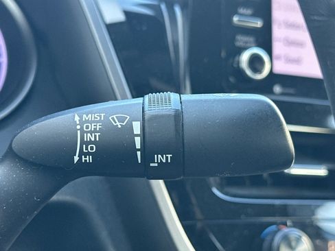 Used 2021 Toyota Camry SE FWD image 37