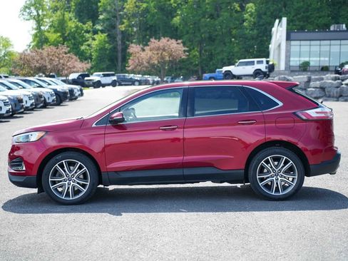 Used 2022 Ford Edge Titanium AWD/4WD image 8