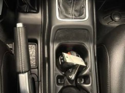 Used 2022 Jeep Wrangler Unlimited Sahara w/ Cold Weather Group image 26