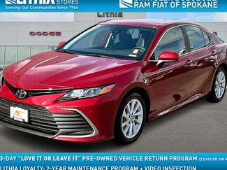 Used 2022 Toyota Camry LE image 1