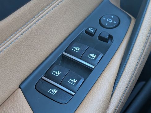 Used 2019 BMW 530i xDrive w/ Convenience Package image 19