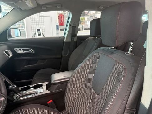 Used 2017 Chevrolet Equinox LS FWD image 14
