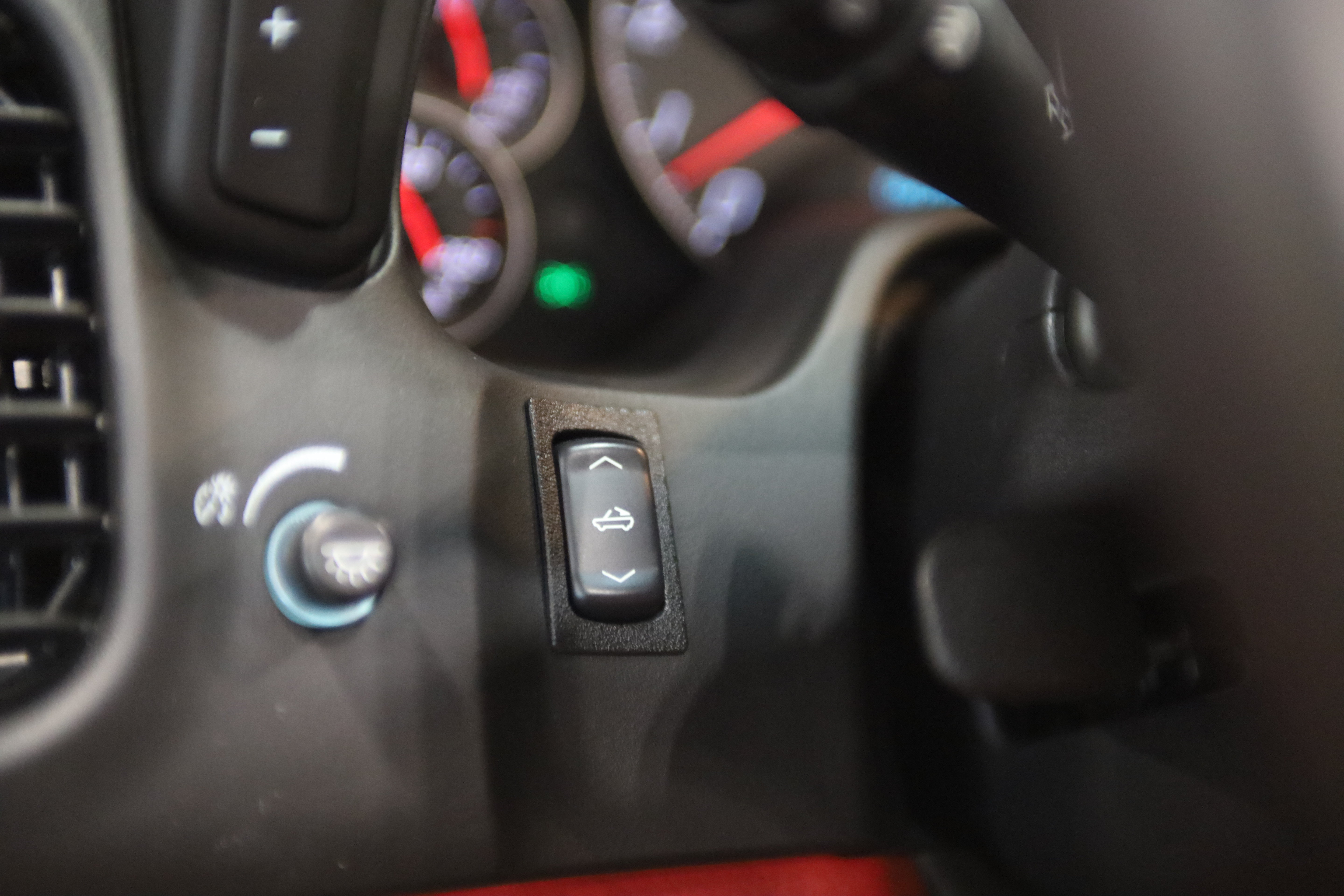 Used 2011 Chevrolet Corvette Grand Sport w/ Preferred Equipment Group RWD image 26