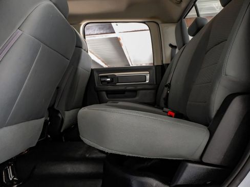 Used 2017 RAM 2500 SLT image 36