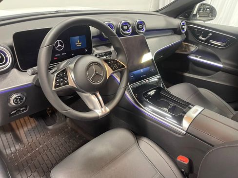 Used 2025 Mercedes-Benz C 300 4MATIC Sedan image 21