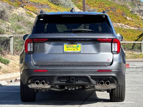 New 2026 Ford Explorer ST image 5