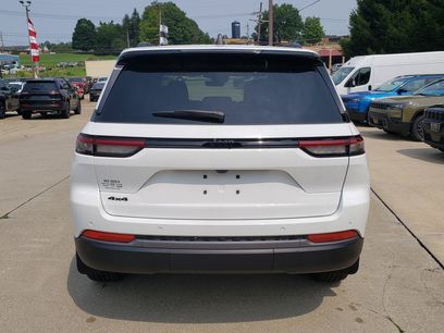 New 2026 Jeep Grand Cherokee Altitude