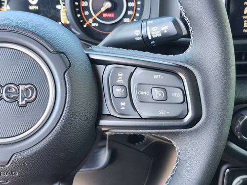 New 2026 Jeep Gladiator Sport AWD/4WD image 29