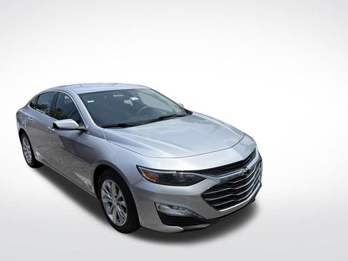 Used 2021 Chevrolet Malibu LT FWD image 3