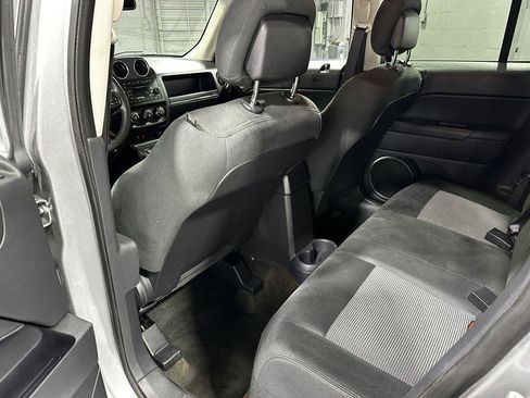 Used 2016 Jeep Patriot Sport w/ Power Value Group AWD/4WD image 27