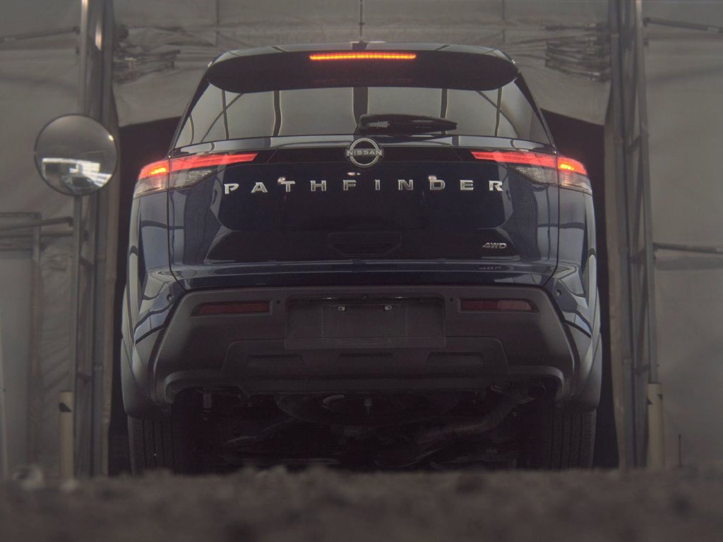 Certified 2025 Nissan Pathfinder SV AWD/4WD image 5