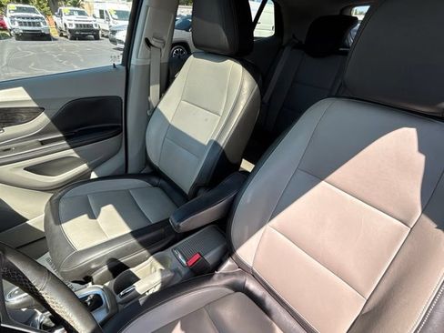 Certified 2013 Buick Encore Premium FWD image 12