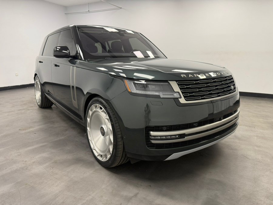 Used 2023 Land Rover Range Rover Long Wheelbase SE AWD/4WD image 17