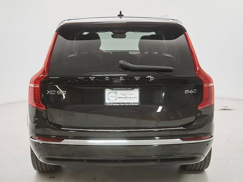 Certified 2023 Volvo XC90 B6 Ultimate w/ Protection Package Premier image 8