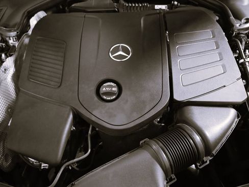 Used 2023 Mercedes-Benz C 300 4MATIC Sedan image 71