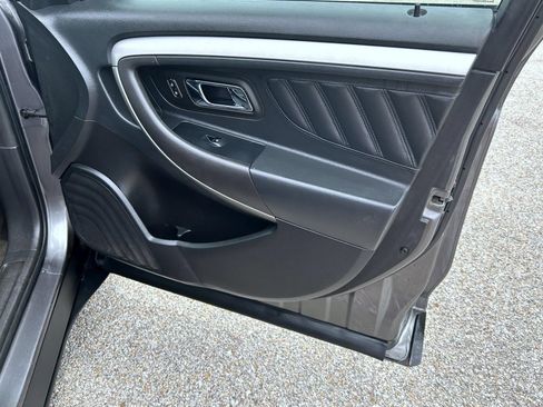 Used 2013 Ford Taurus SEL FWD image 14