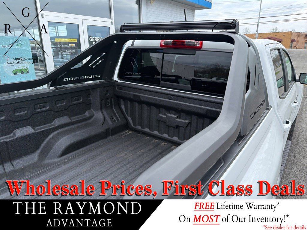 New 2026 Chevrolet Colorado Z71 w/ Midnight Edition AWD/4WD image 7