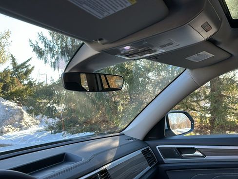 Used 2023 Volkswagen Atlas SEL image 24