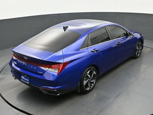 Certified 2022 Hyundai Elantra Limited image 34