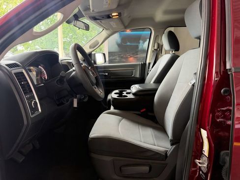 Used 2024 RAM 1500 Classic SLT AWD/4WD image 13