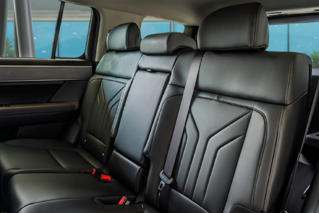 Certified 2026 Hyundai Santa Fe SEL FWD image 32