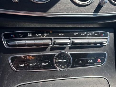 Used 2019 Mercedes-Benz E 300 4MATIC image 14