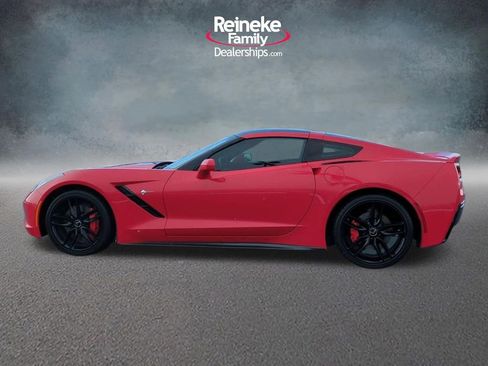 Used 2015 Chevrolet Corvette Stingray Coupe image 9