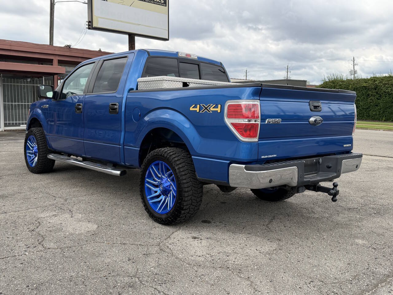 Used 2014 Ford F150 XLT w/ Equipment Group 302A Luxury AWD/4WD image 10