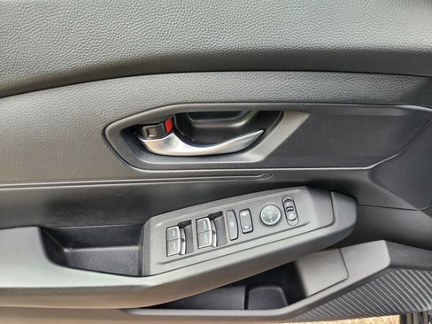 Certified 2025 Honda Accord LX image 16