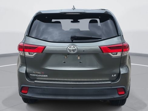 Used 2018 Toyota Highlander Plus image 6