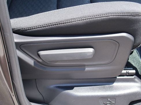 New 2026 RAM 1500 Big Horn AWD/4WD image 9
