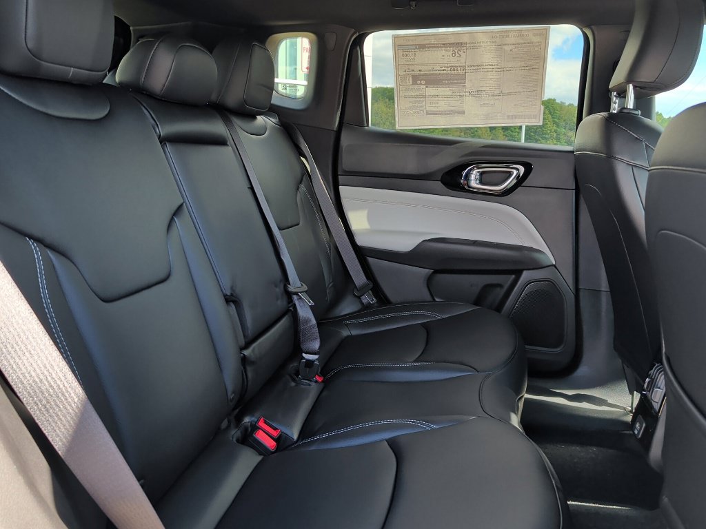 New 2026 Jeep Compass Limited AWD/4WD image 12