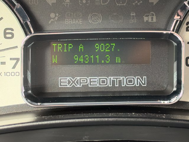 Used 2014 Ford Expedition Limited w/ Equipment Group 301A AWD/4WD image 24