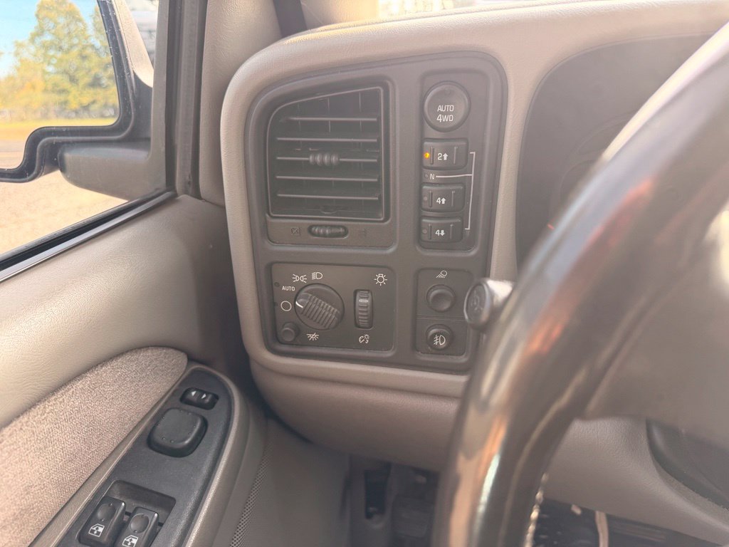 Used 2003 GMC Sierra 1500 SLT w/ SLT Preferred Equipment Group AWD/4WD image 27