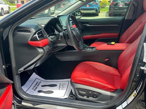 Used 2024 Toyota Camry XSE AWD/4WD image 11