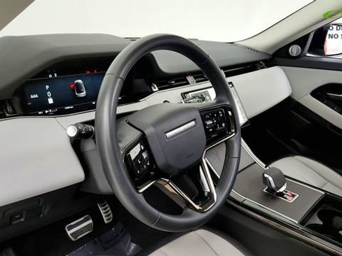 Used 2024 Land Rover Range Rover Evoque Dynamic SE AWD/4WD image 45