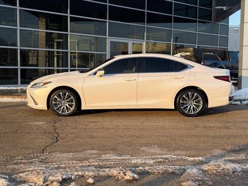 Used 2021 Lexus ES 250 w/ Premium Package image 6