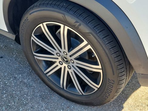 Used 2024 Mercedes-Benz GLE 350 4MATIC image 5