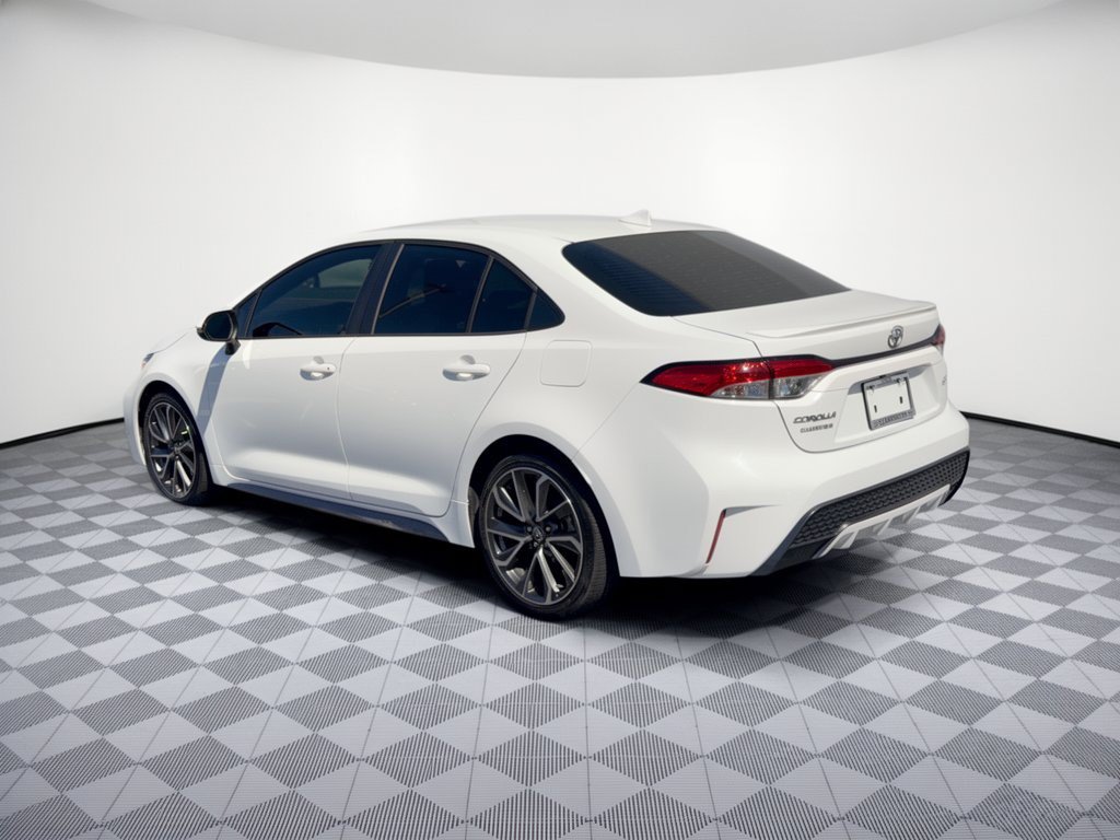 Used 2020 Toyota Corolla SE FWD image 3