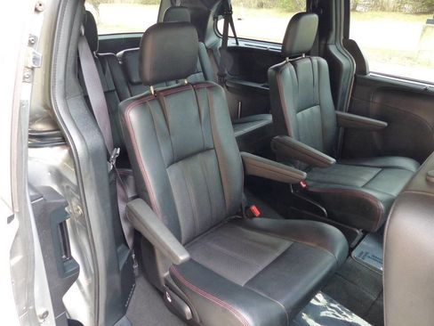 Used 2016 Dodge Grand Caravan R/T w/ Driver Convenience Group image 22