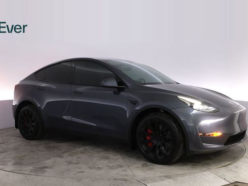 Used 2022 Tesla Model Y Long Range AWD/4WD image 14