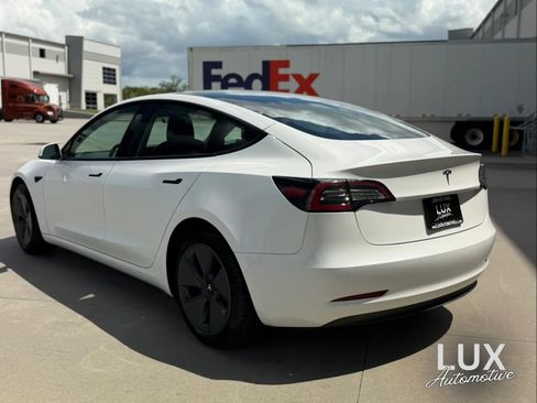 Used 2021 Tesla Model 3 Standard Range Plus RWD image 10