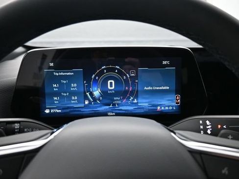 New 2027 Chevrolet Equinox LT w/ Convenience Package II FWD image 14