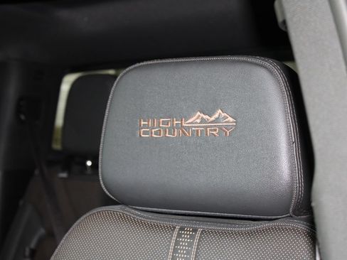 Used 2025 Chevrolet Silverado 1500 High Country w/ Midnight Edition AWD/4WD image 44